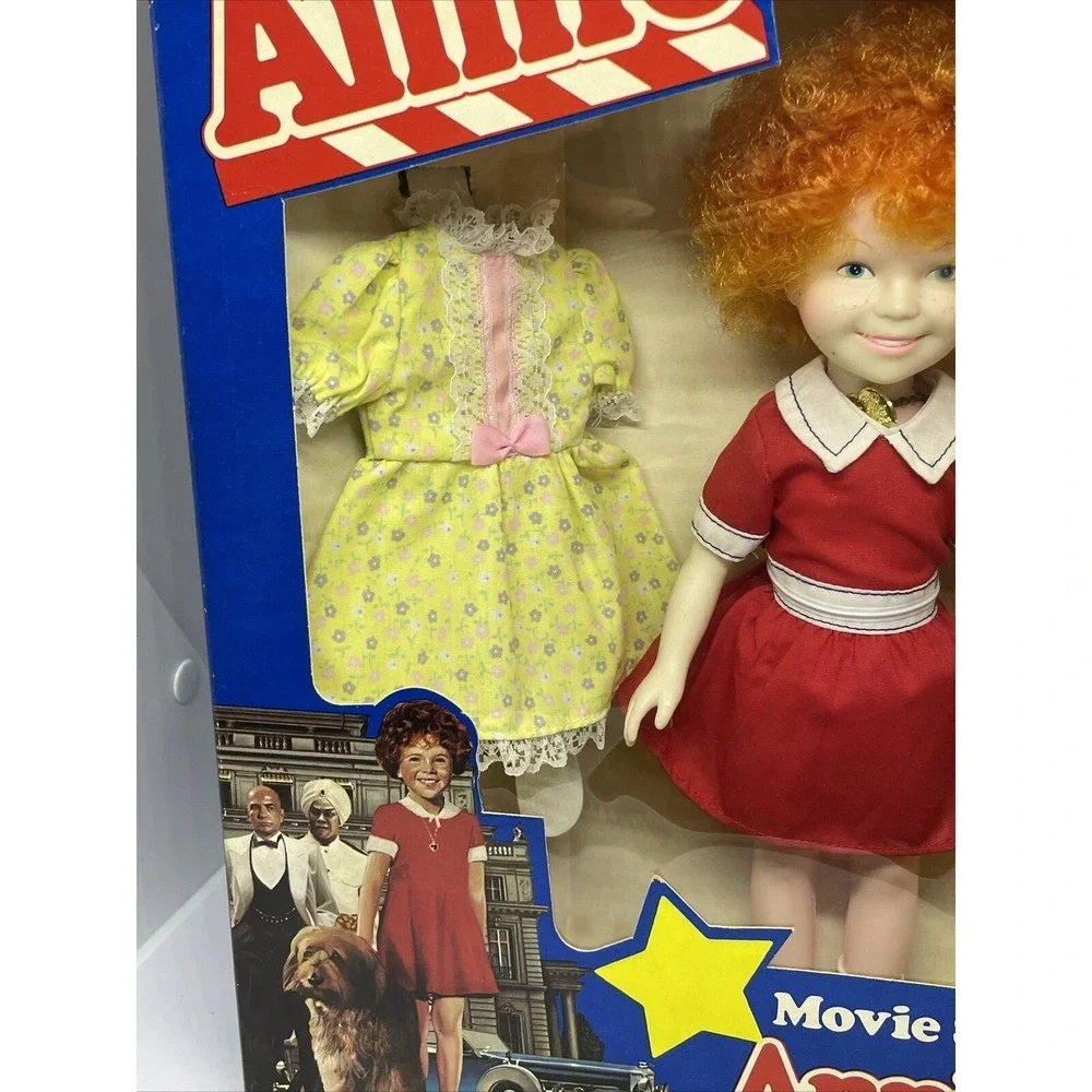 Vintage The World of Annie Movie Star 11
